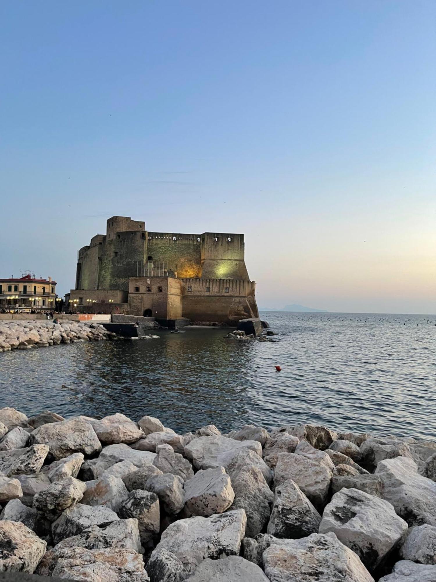 Golfo Di Napoli, Metro-taxi Naples