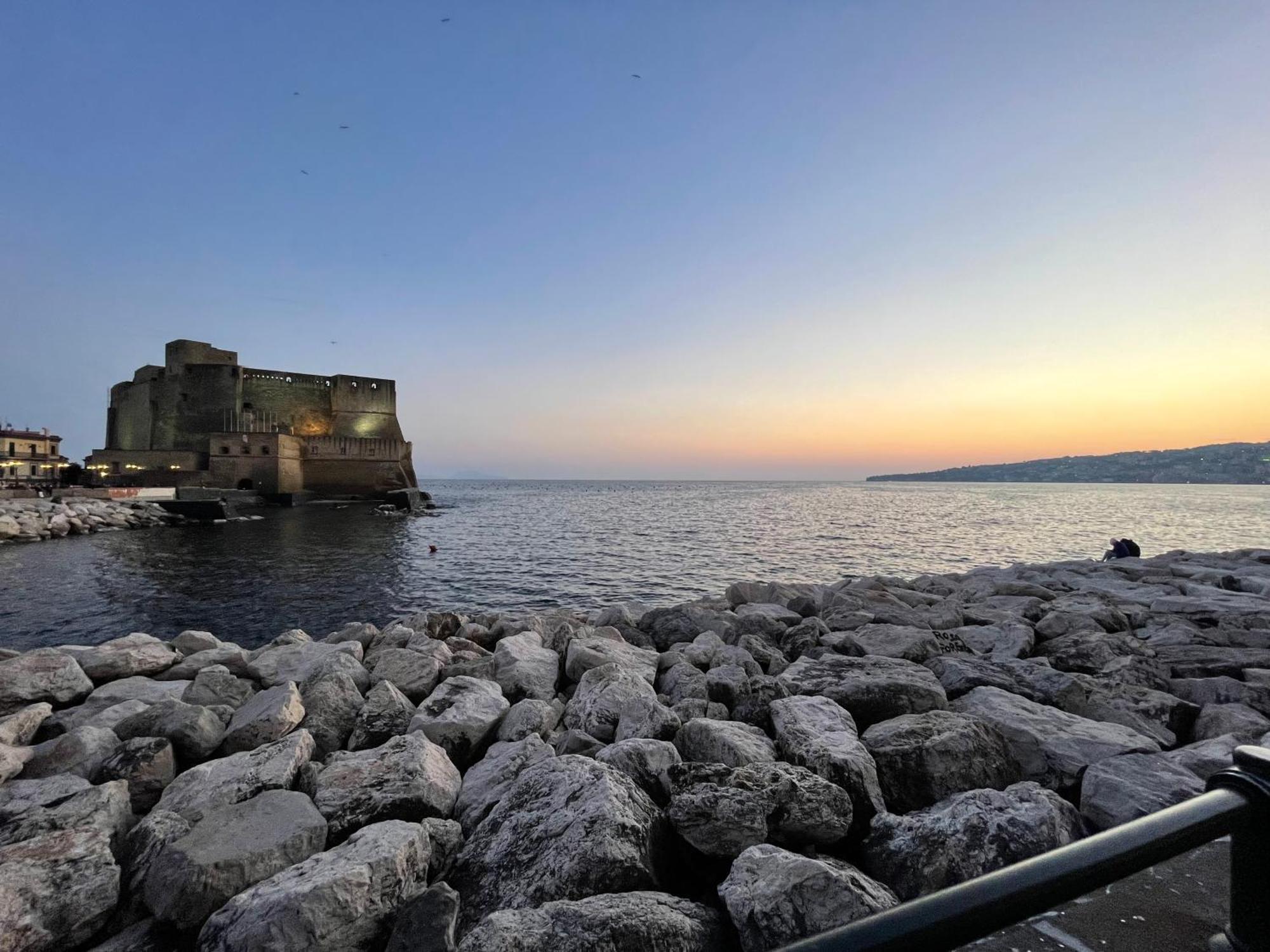 Golfo Di Napoli, Metro-taxi Apartment Naples