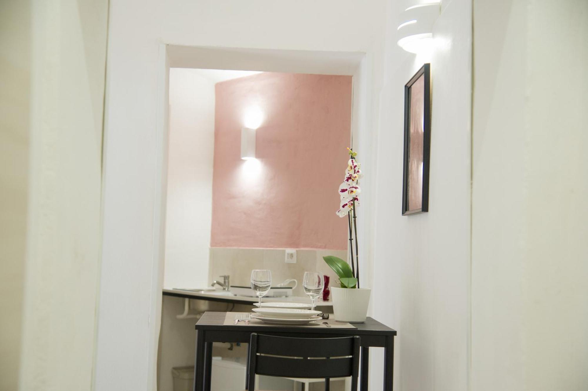 Golfo Di Napoli, Metro-taxi Apartment *