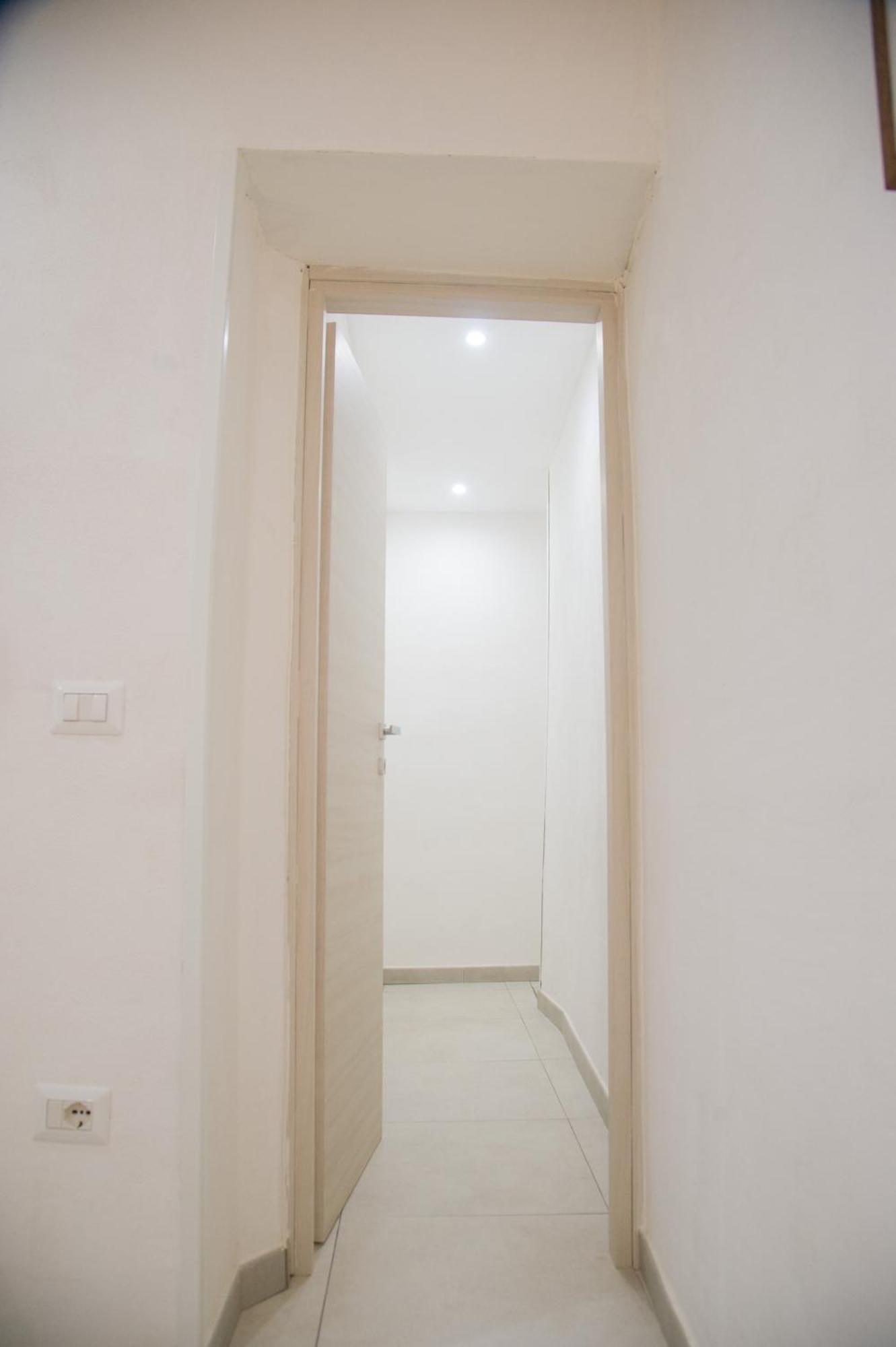 Golfo Di Napoli, Metro-taxi Apartment Naples