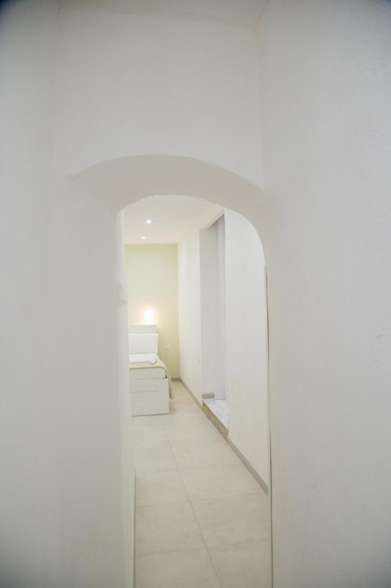 Golfo Di Napoli, Metro-taxi Apartment *